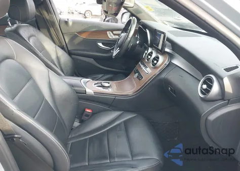 2019 Mercedes-Benz C 300 4Matic из США, поврежденный, VIN WDDWF8EB6KR516241